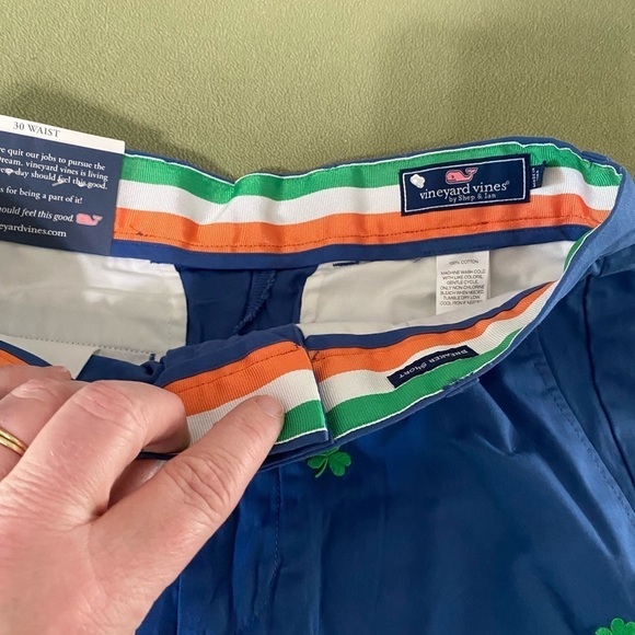 COPY - VINEYARD VINES BLUE GREEN EMBROIDERED SHAMROCK CLOVER SHORTS 07-25-23 - Picture 2 of 5